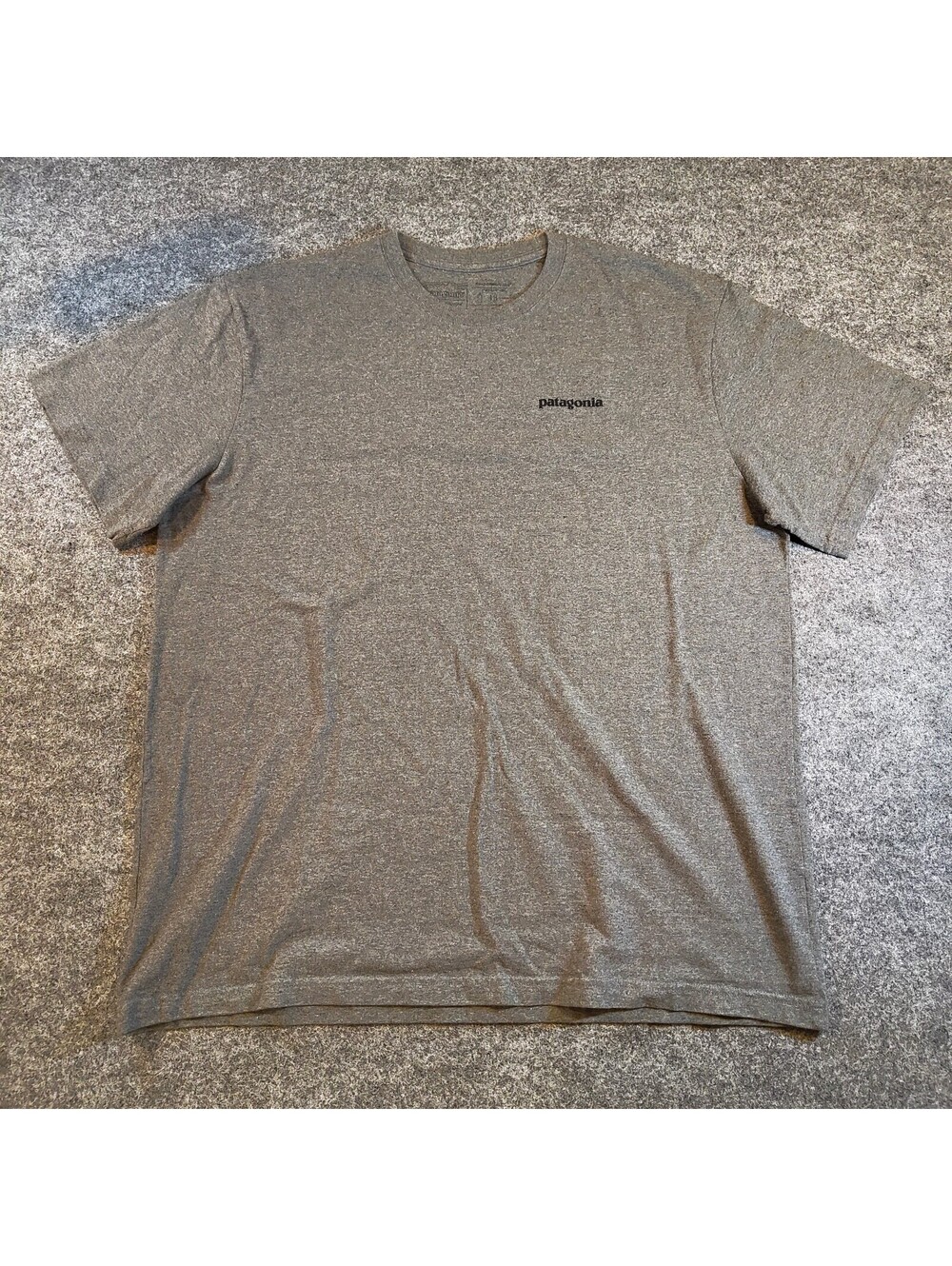 Patagonia Responsibili-Tee P-6 Logo Graphic T-Shirt Gray Men's Size L